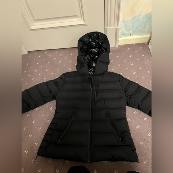 Moncler Herbe Stretch Nylon Hooded Puffer Jacket - Picture 5 of 12